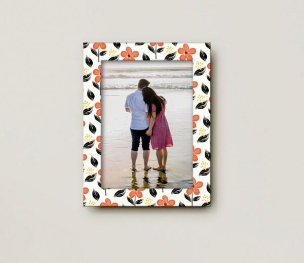White And Black Printed MDF Wall Decorative Photo Frame