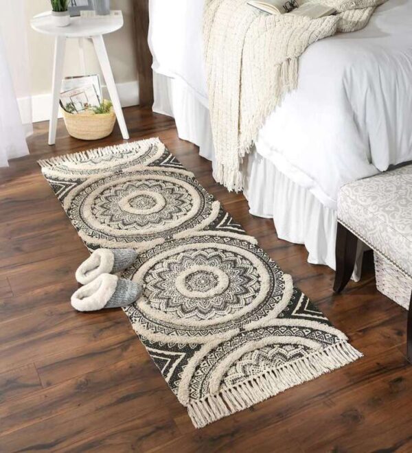 Lensi Floral Runner Rug