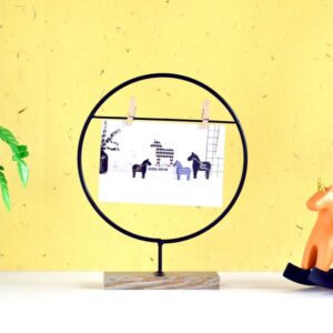 Beautiful Round Metal Table Photo Frame