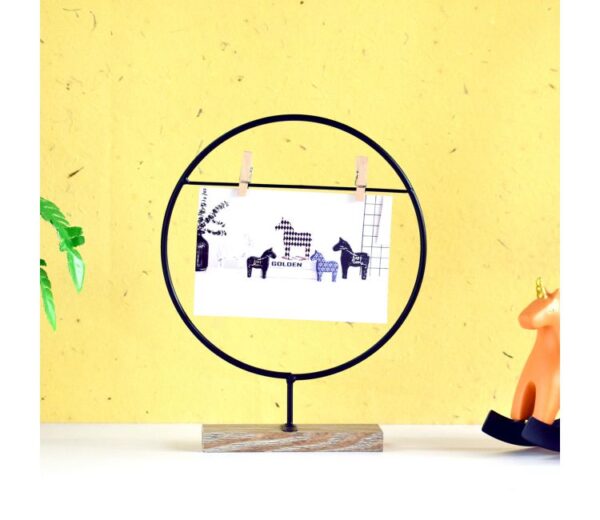 Beautiful Round Metal Table Photo Frame