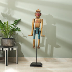 Wooden Whisper - Gandharva with Garland/veena