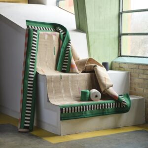 Rug, beige/green, 170x240 cm (5 ' 7 "x7 ' 10 ")